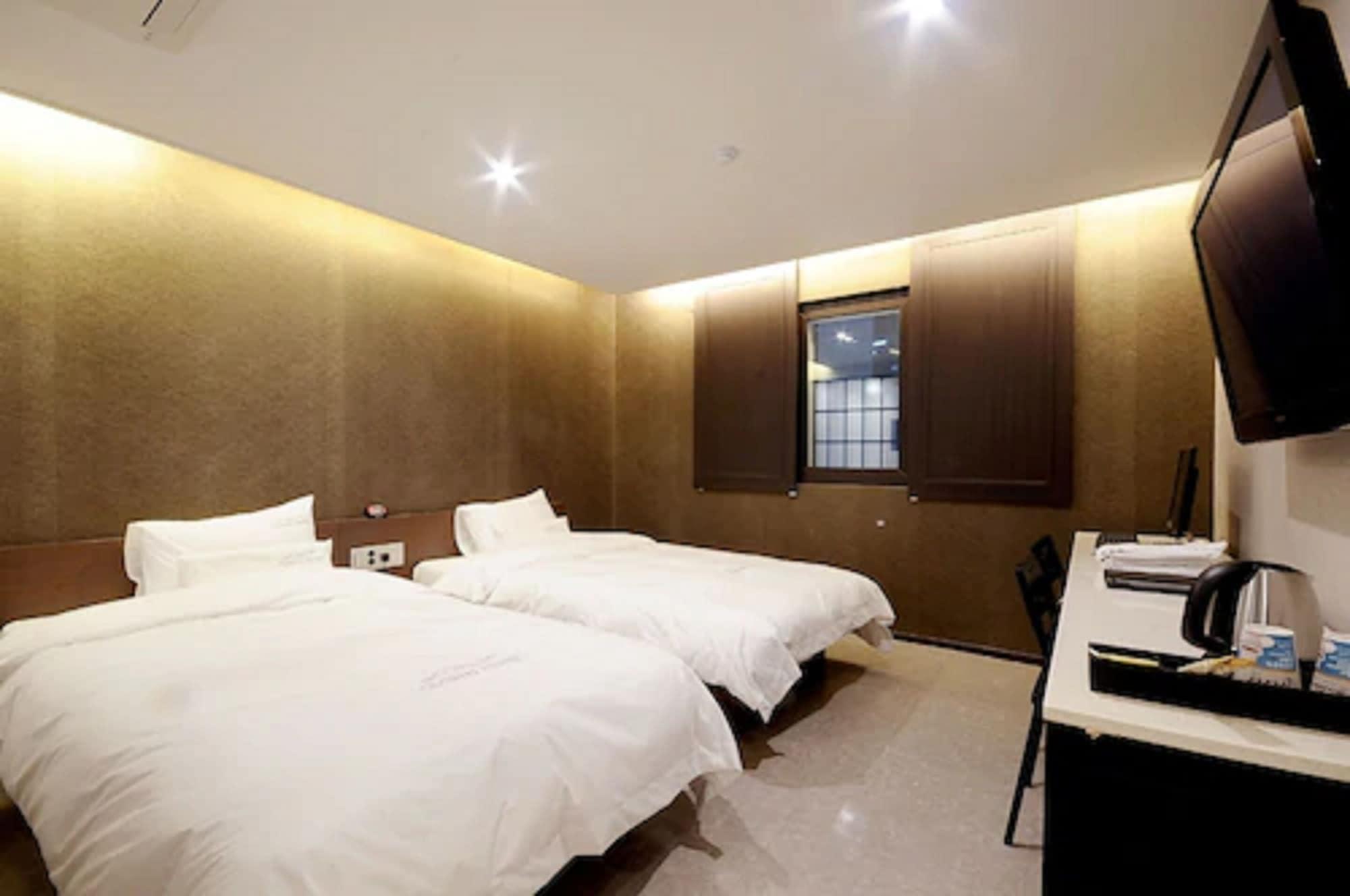 Queens Hotel Seomyeon Busan Eksteriør billede