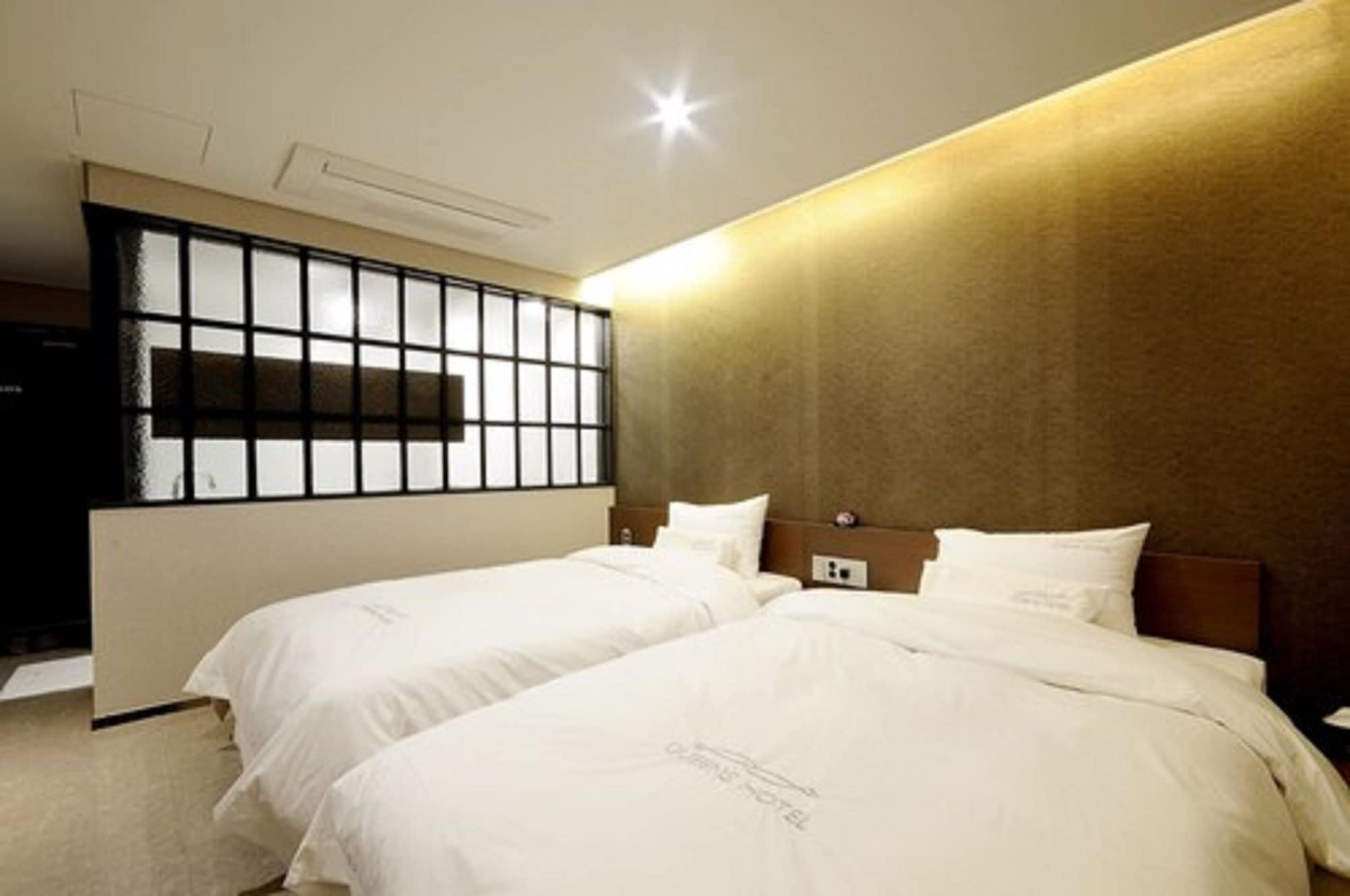 Queens Hotel Seomyeon Busan Eksteriør billede