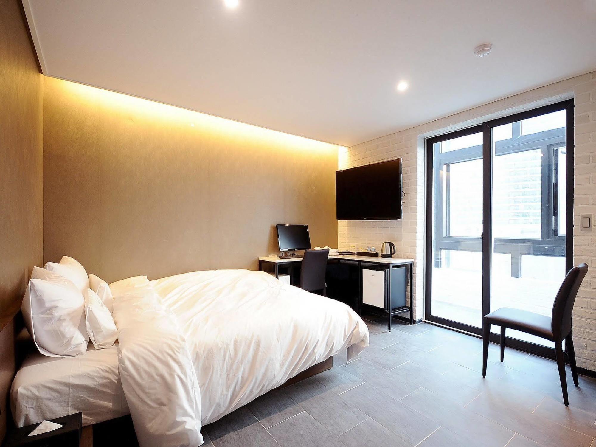 Queens Hotel Seomyeon Busan Eksteriør billede