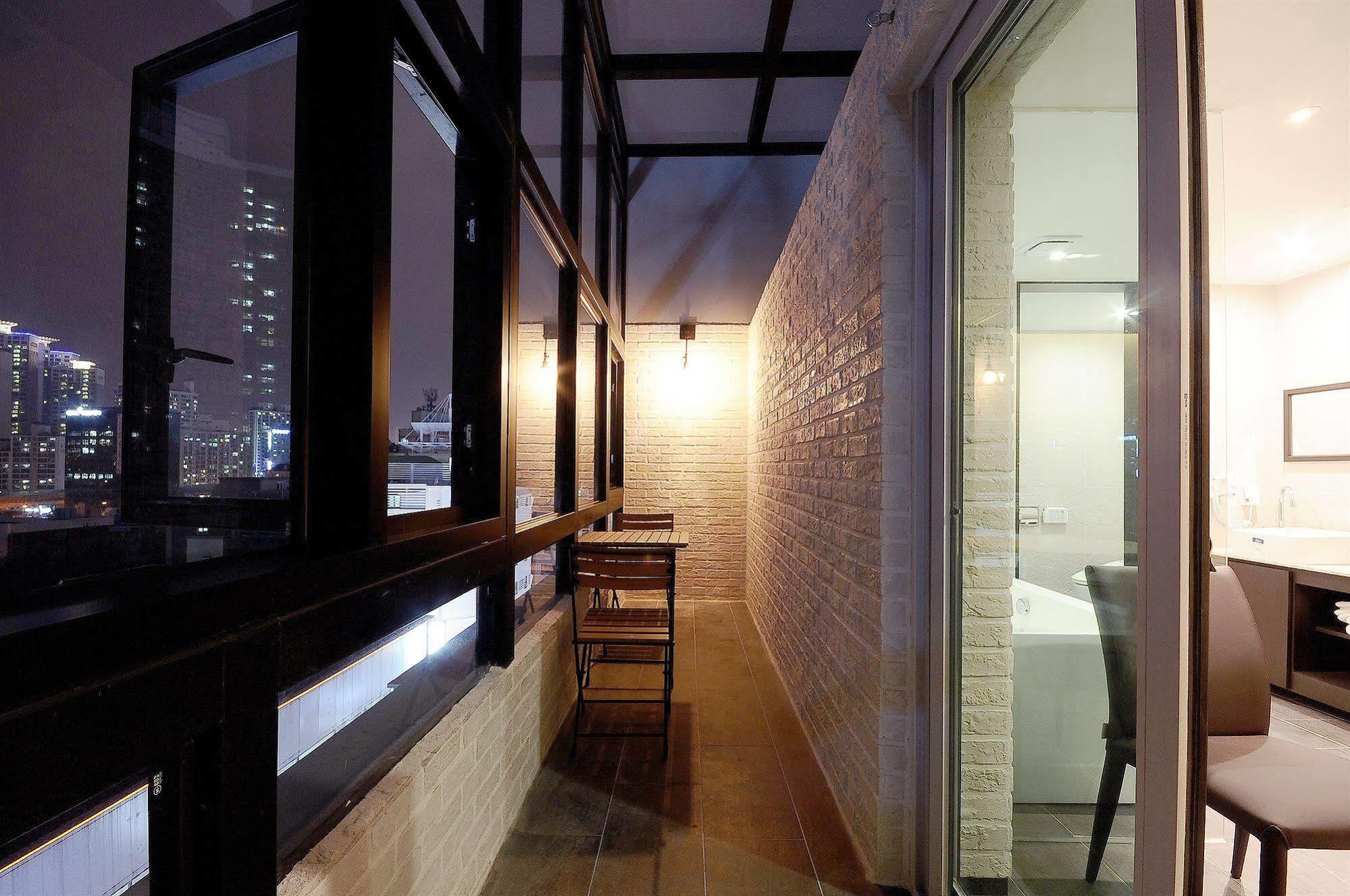 Queens Hotel Seomyeon Busan Eksteriør billede