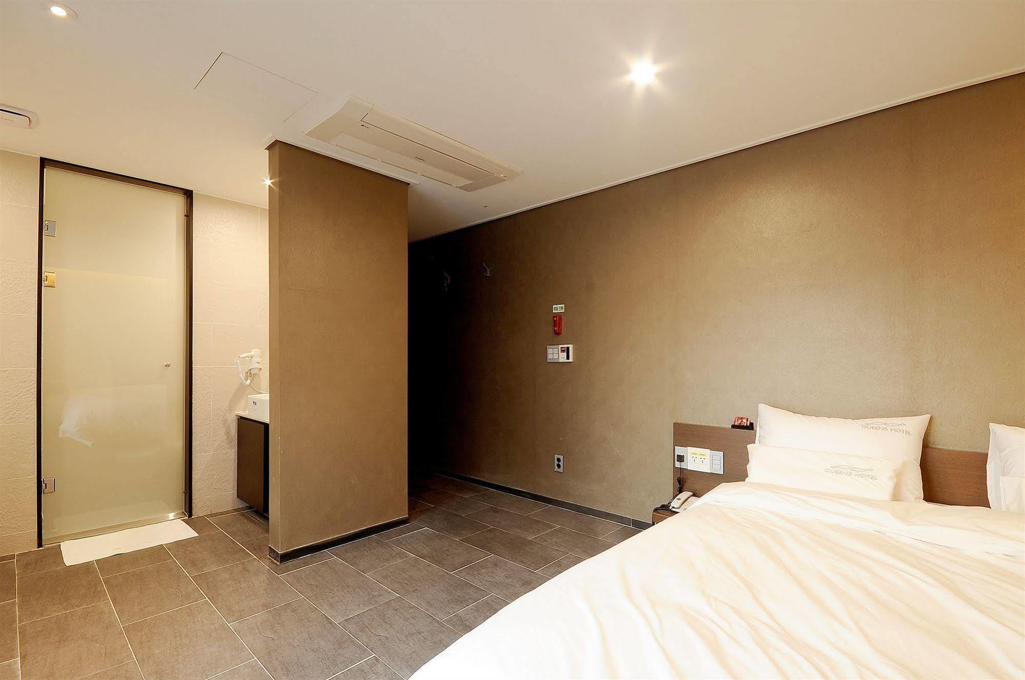 Queens Hotel Seomyeon Busan Eksteriør billede